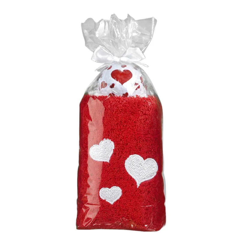 TOALLA CON CORAZONES